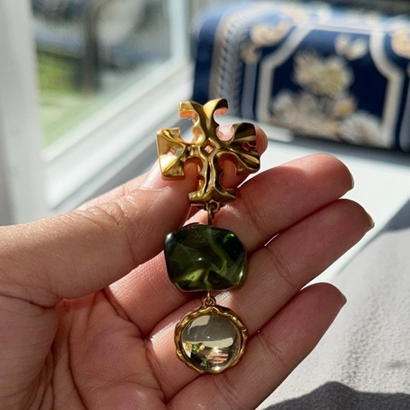 Tory Burch Roxanne Earrings - Picture 5 of 6